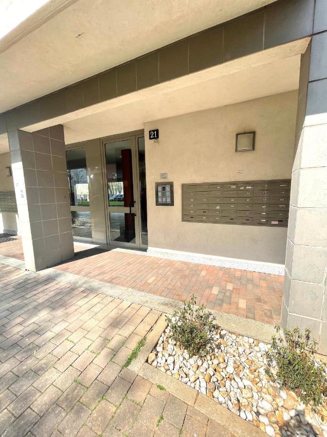 Elegant In With Panoramic Terrace Milaan